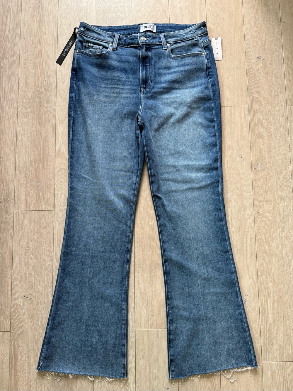 NWT PAIGE Anthropologie Laurel Canyon High Rise Bootcut Raw Hem Jeans Size 33x32